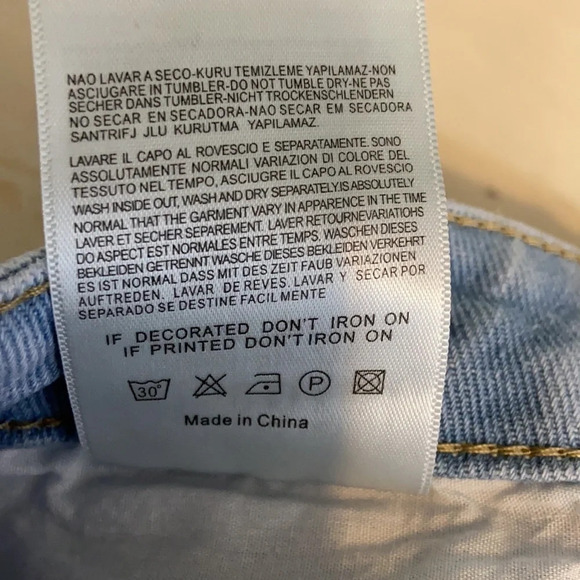 Redial from Nasty Gal Distressed Mom Jeans - Sz 6 - Picture 6 of 6